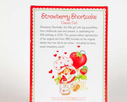 Reverse of Strawberry Shortcake doll packaging.